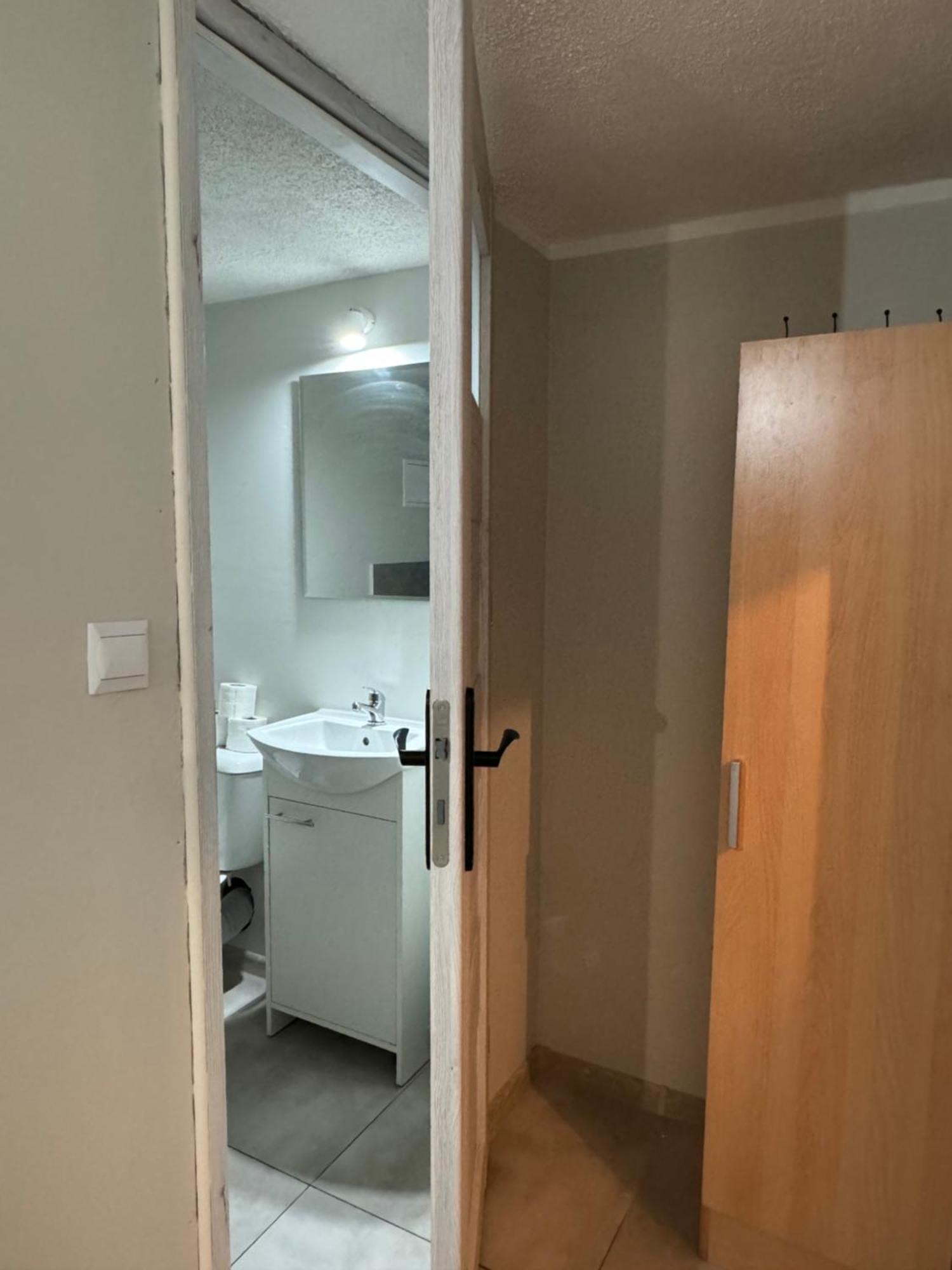 Pokoje Ul Teligi 4 Pokoj 12 Swinoujscie Exterior foto